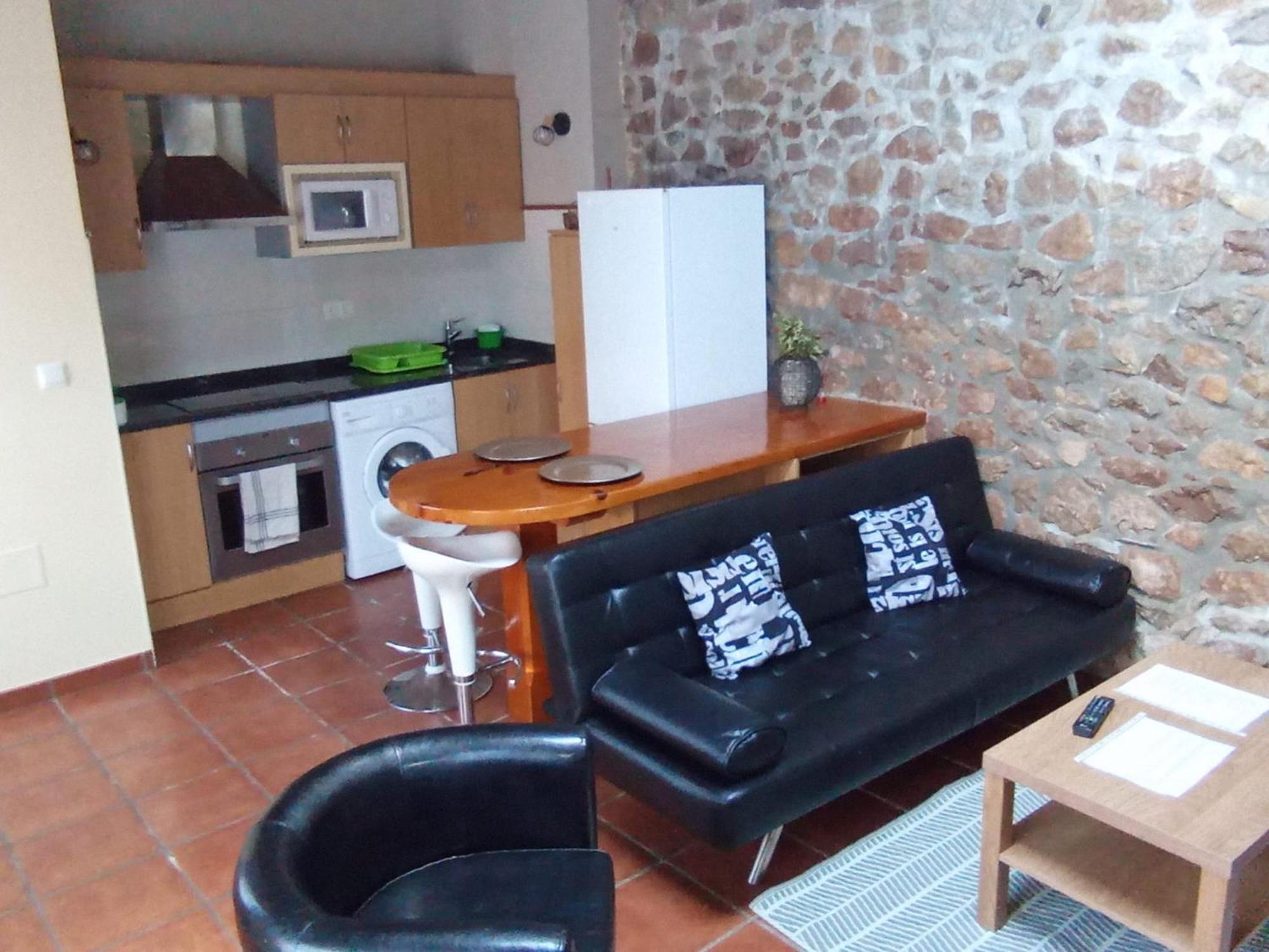 Apartamentos Las Cuadras De Estanos Muriedas Luaran gambar