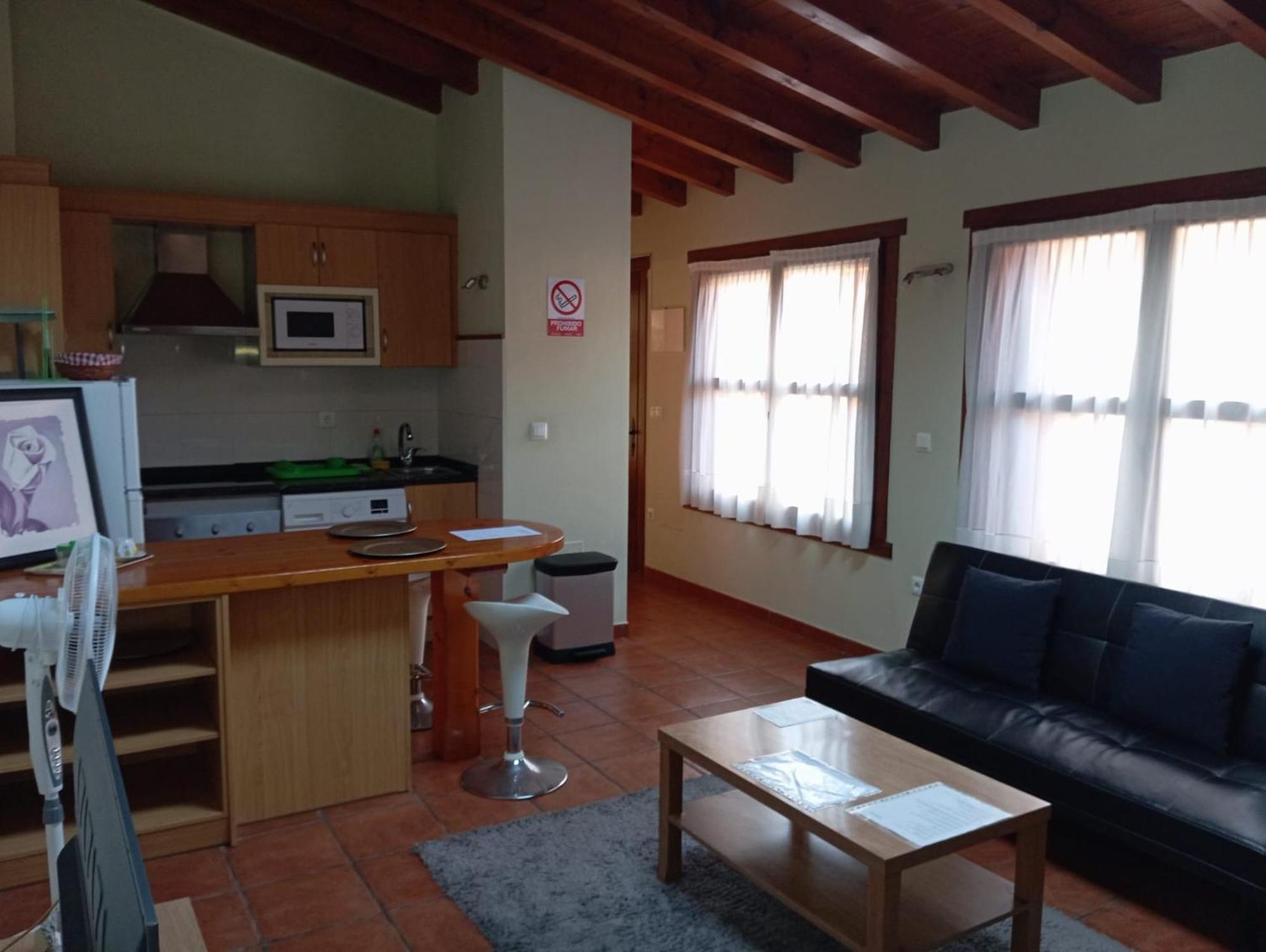 Apartamentos Las Cuadras De Estanos Muriedas Luaran gambar