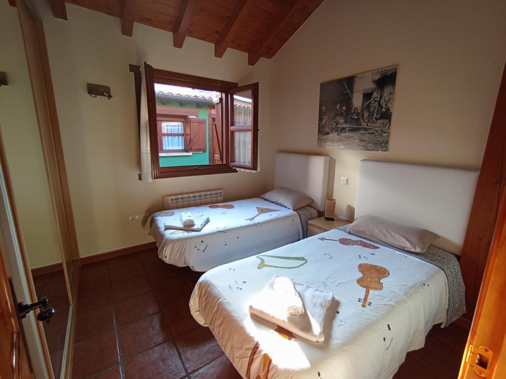 Apartamentos Las Cuadras De Estanos Muriedas Luaran gambar