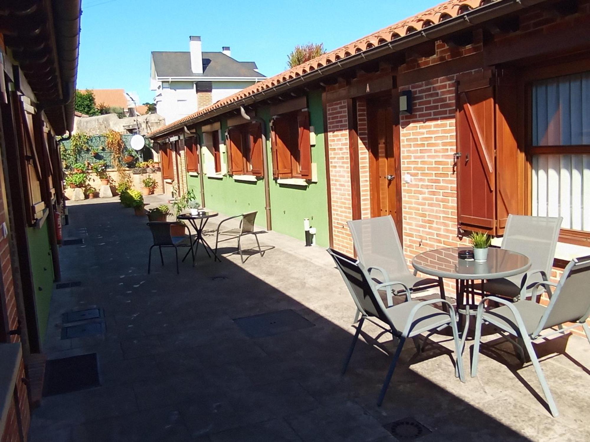 Apartamentos Las Cuadras De Estanos Muriedas Luaran gambar